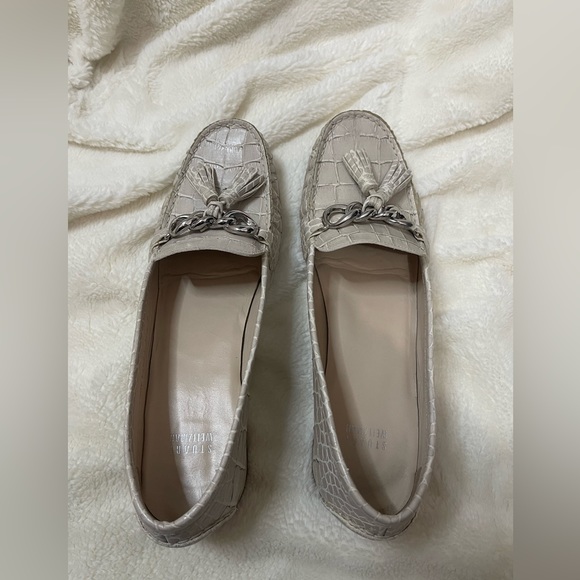 Stuart Weitzman Crocodile Print Beige Leather Loafer size 10.5 - Picture 3 of 10